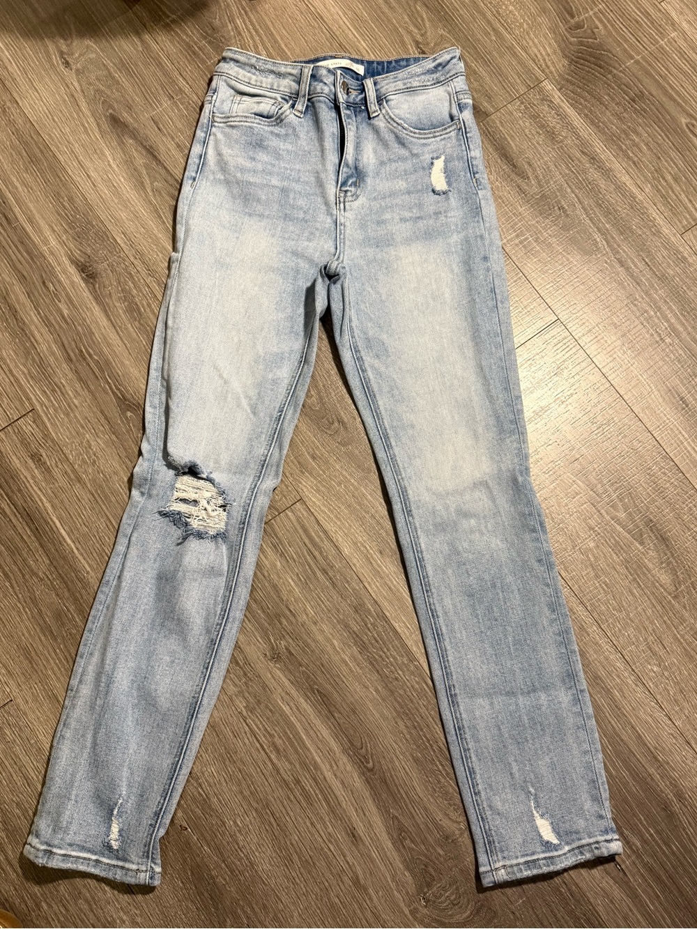 Alterd State Light Wash Distressed Women’s Jeans